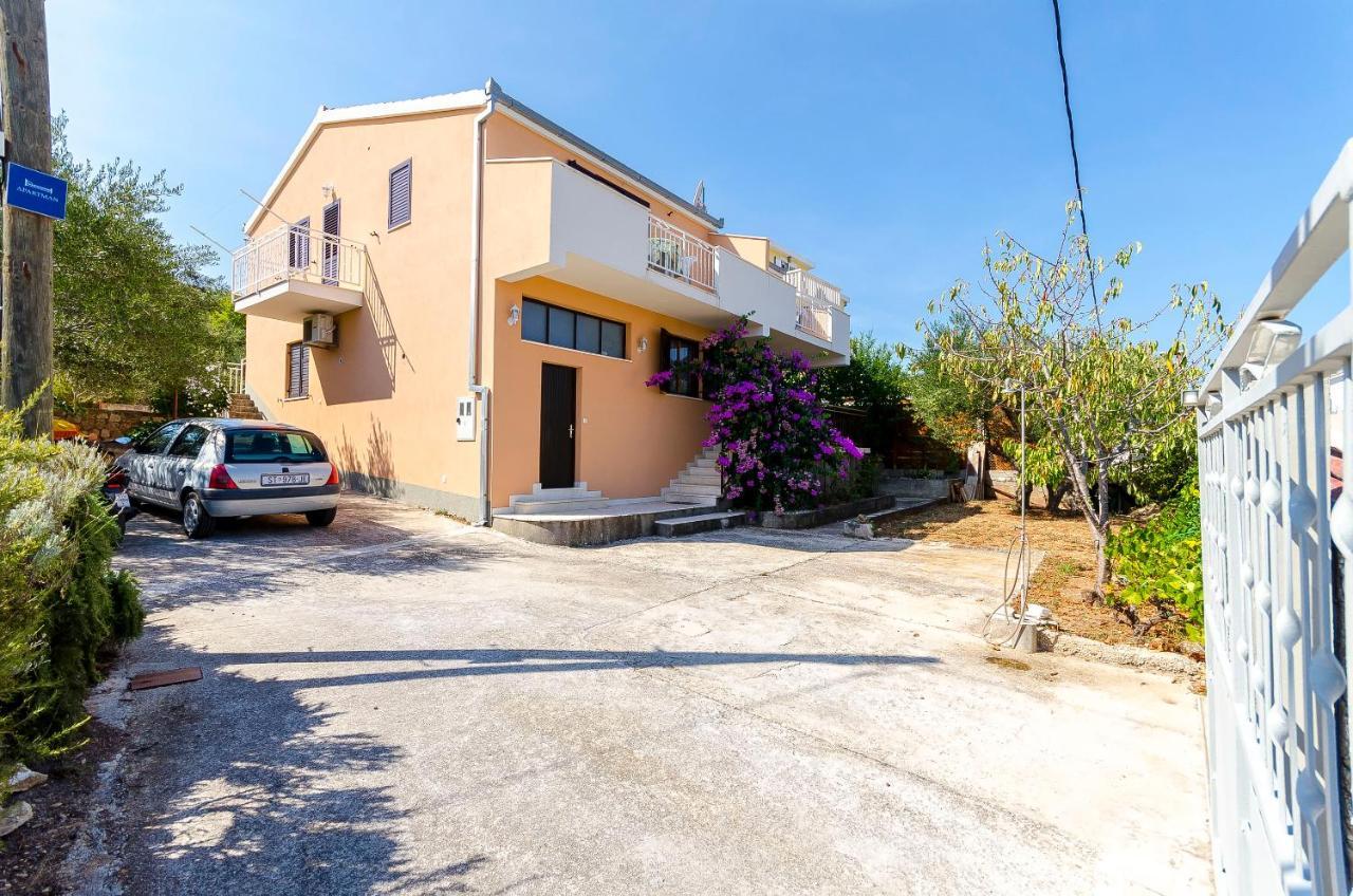 Apartments Milka Slatine Exterior foto